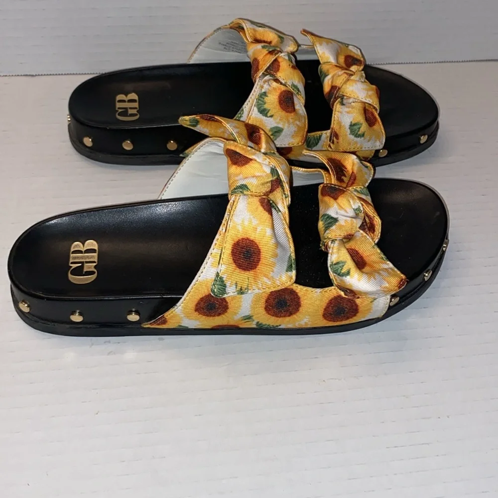 GB Peace Out Sunflower Bow Studded Detail Sandals/Slip-on Womens Sz-7 - Picture 4 of 7